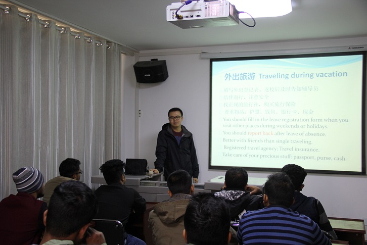 58c9e5e138b10.jpg 17级春季入学教育.jpg